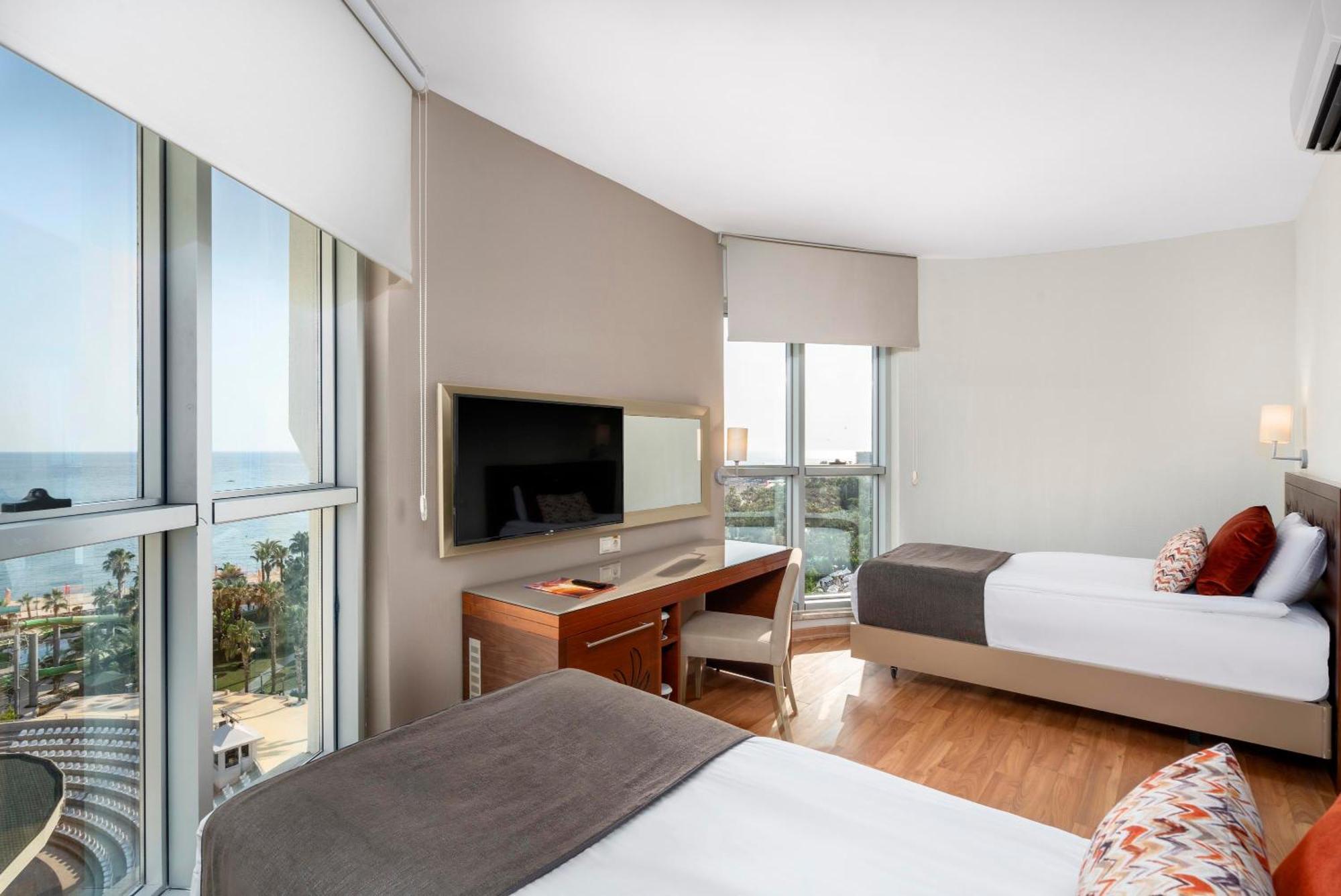 Kirman Leodikya Resort Okurcalar Bagian luar foto